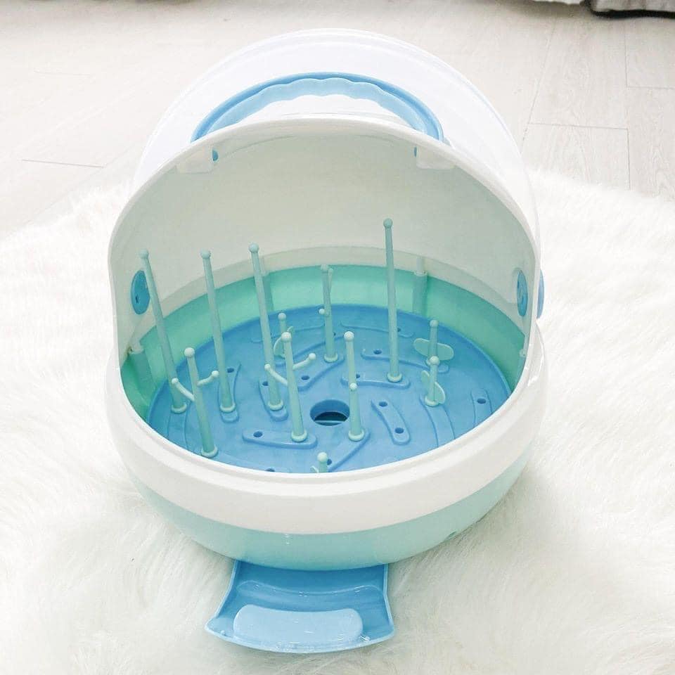 Khay úp bình sữa có nắp đậy hình gấu
