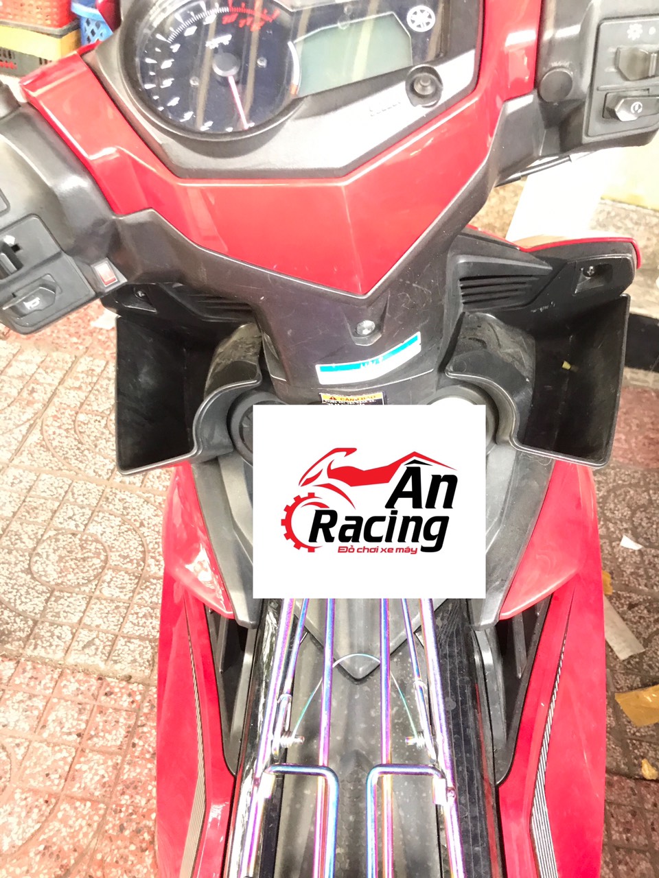Hộc đựng đồ gắn xe exciter 150