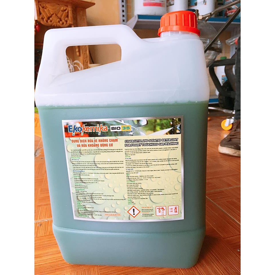 DUNG DỊCH RỬA VỎ XE KHÔNG CHẠM BIO 35 - 5L