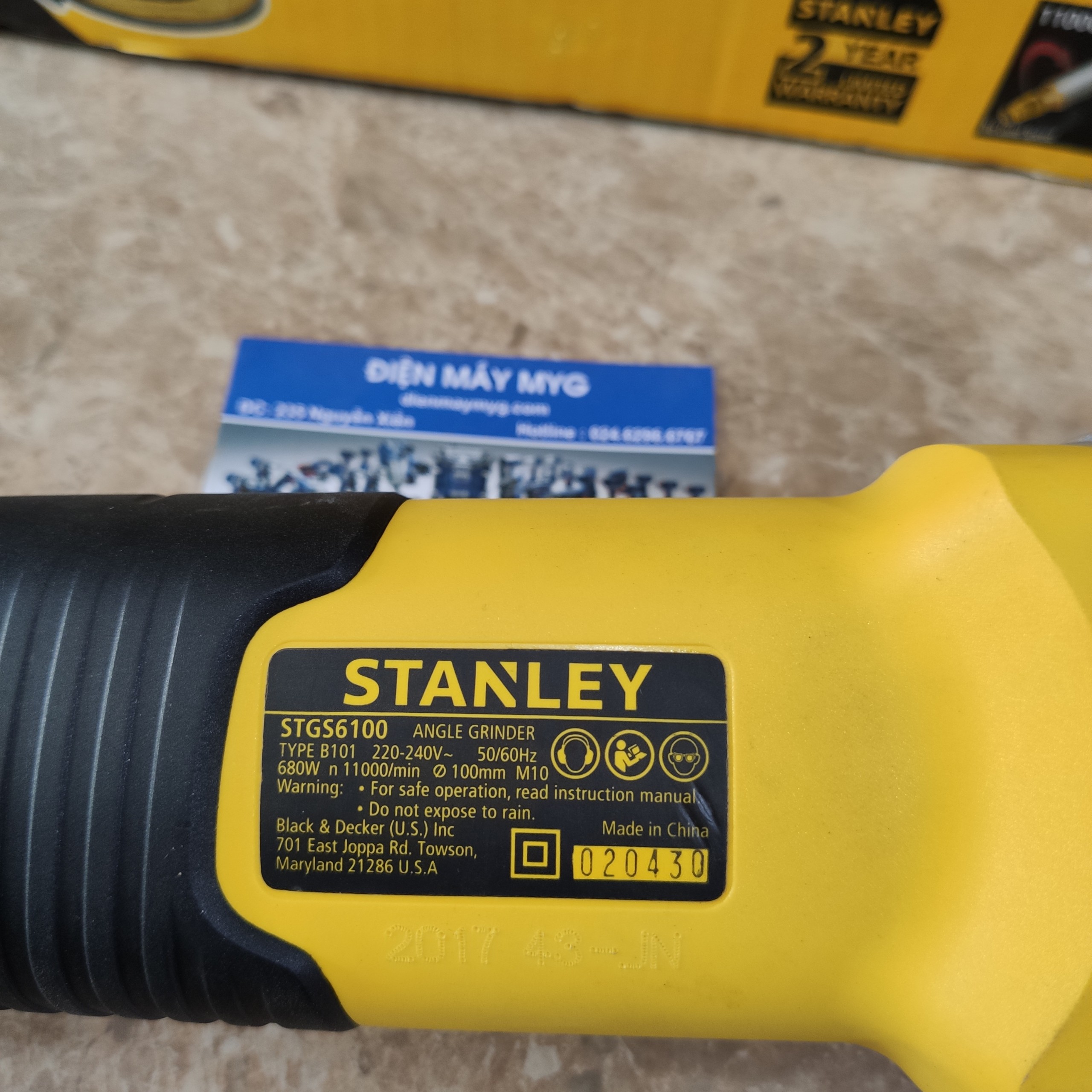 Máy mài cầm tay Stanley STGS6100