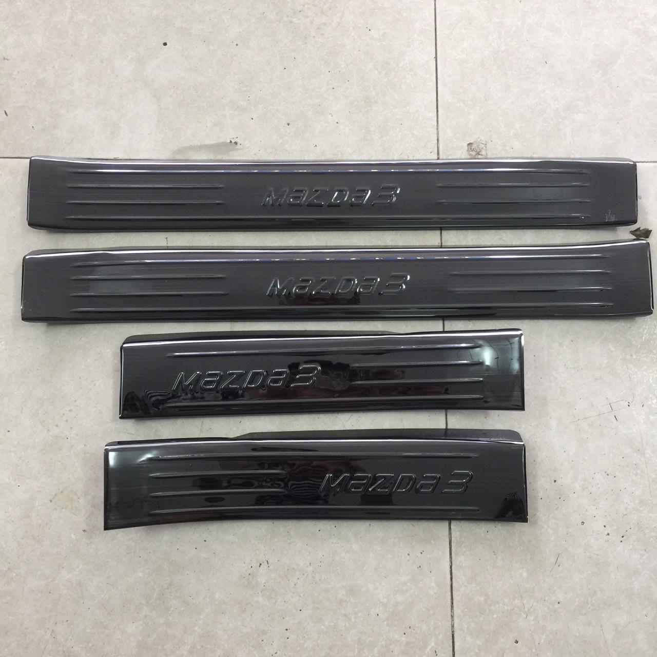ỐP BẬC TRONG TITAN THEO XE MAZDA 3 2015 - 2018