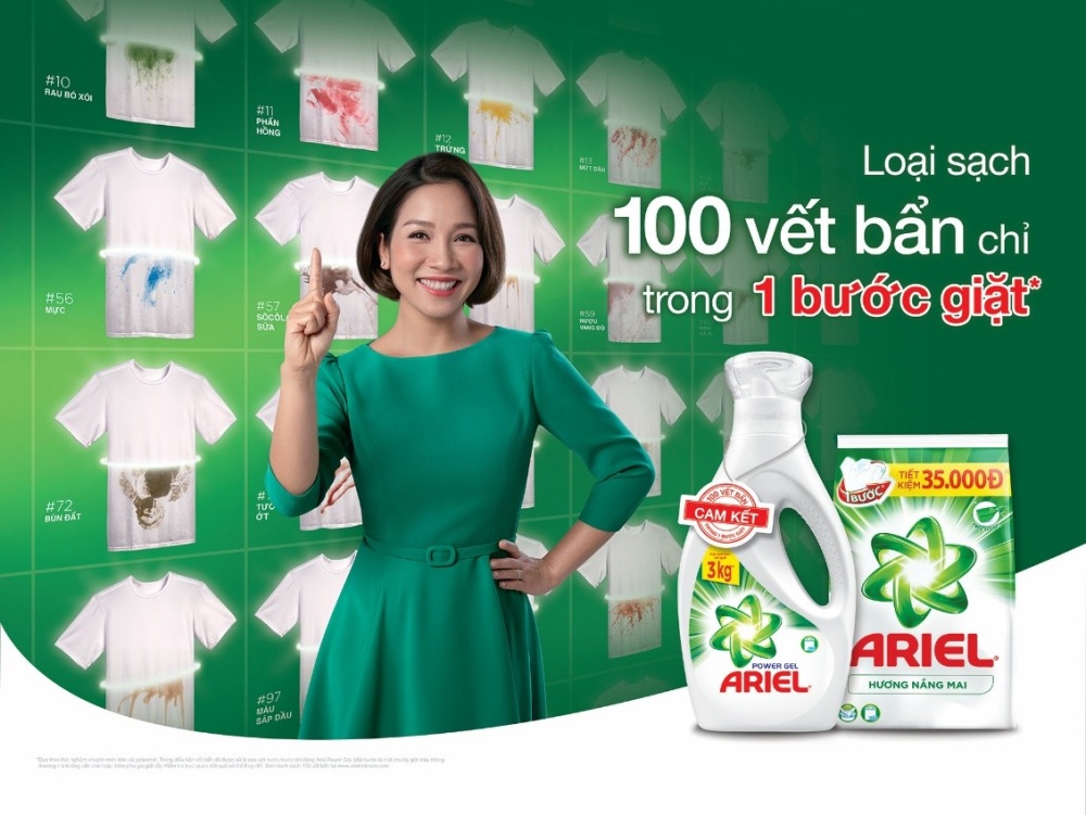Nước giặt Ariel Đậm Đặc dạng túi 2.4kg