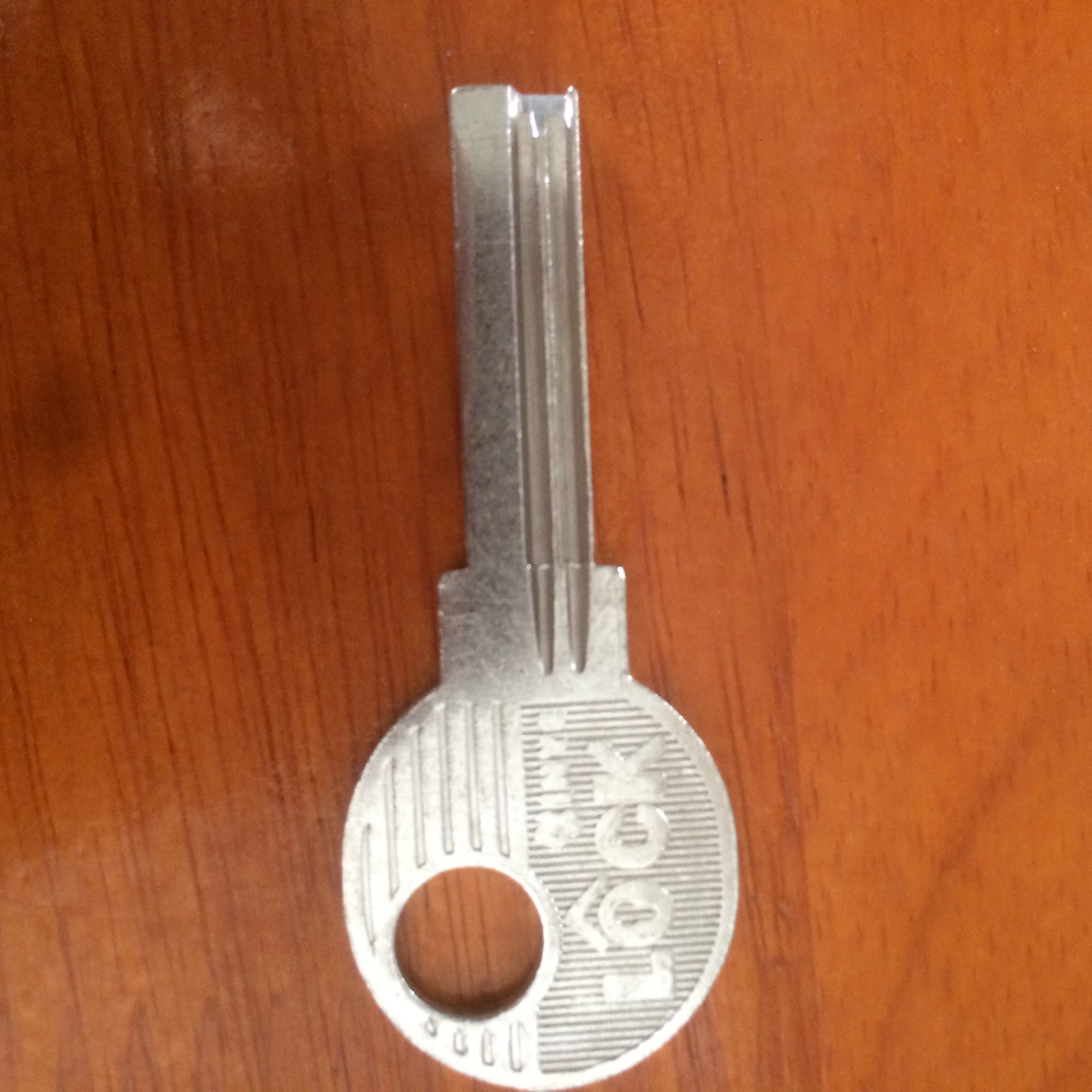 30 phôi chìa khoá chấm vi tính lock rảnh phải