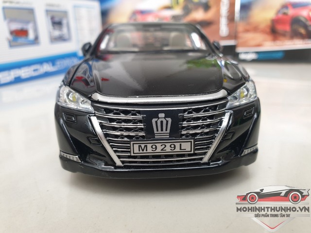 Xe mô hình Toyota Crown, tỉ lệ 1:24