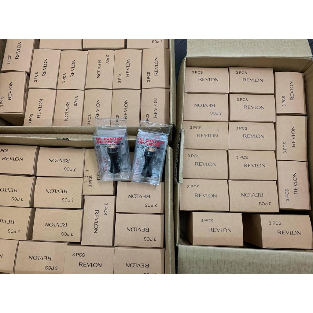 Thanh lăn hút dầu Revlon Oil