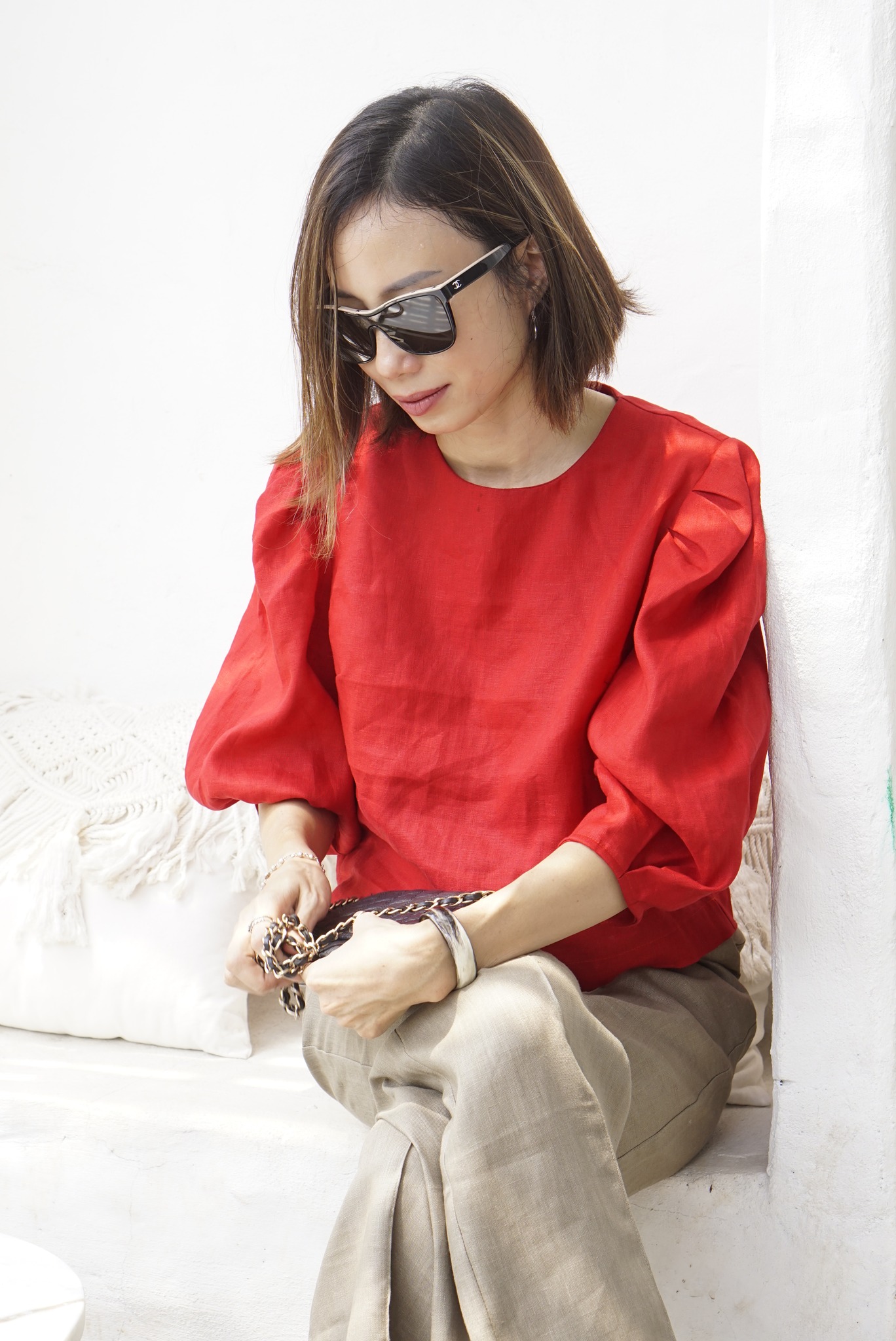 Áo top linen tay phồng RADIANT- MaxMessi
