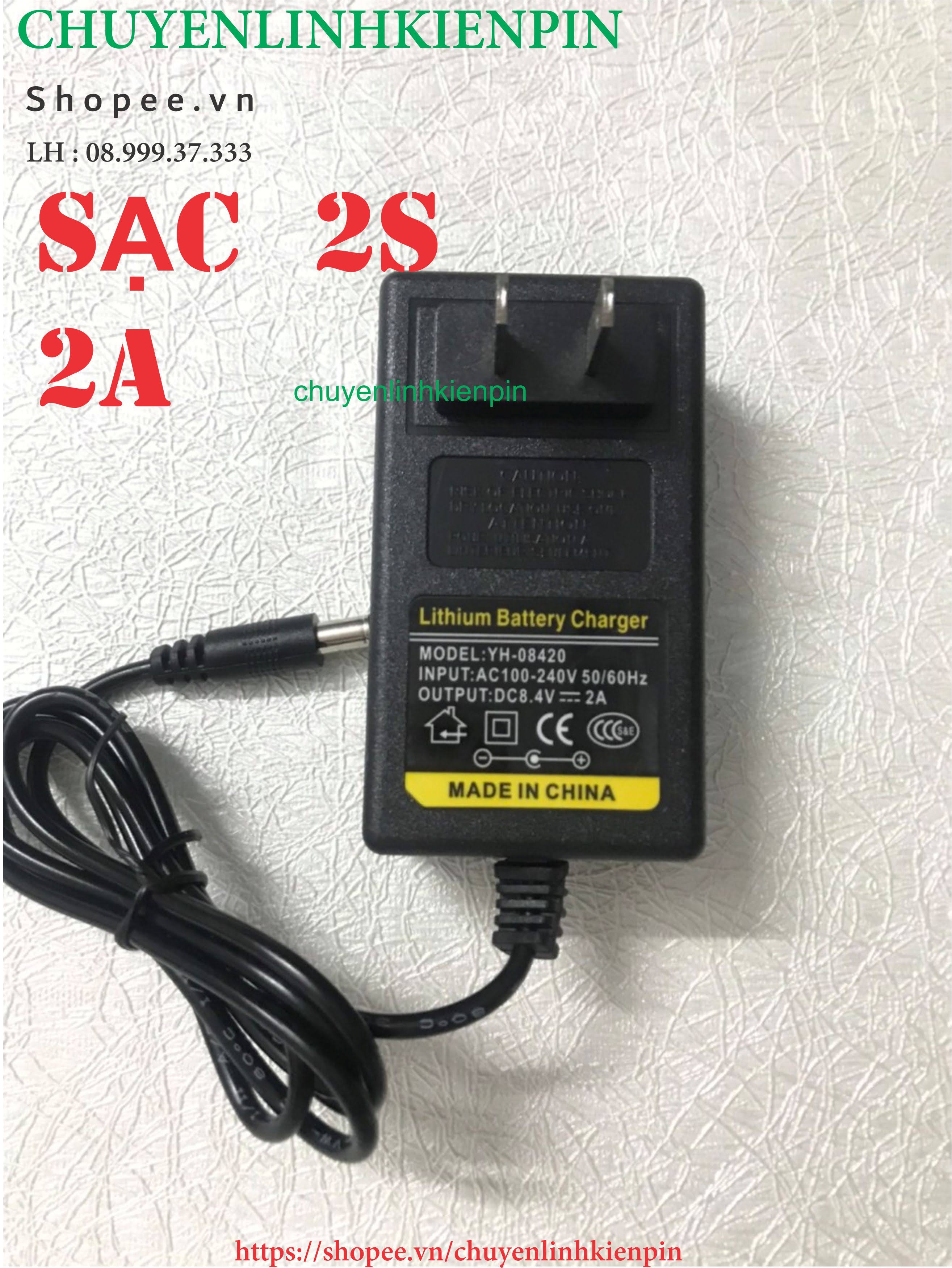 Sạc lion 2s 8.4v 2a ,có đèn báo đầy