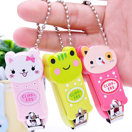 Bấm móng tay cute hình thú cho bé yêu