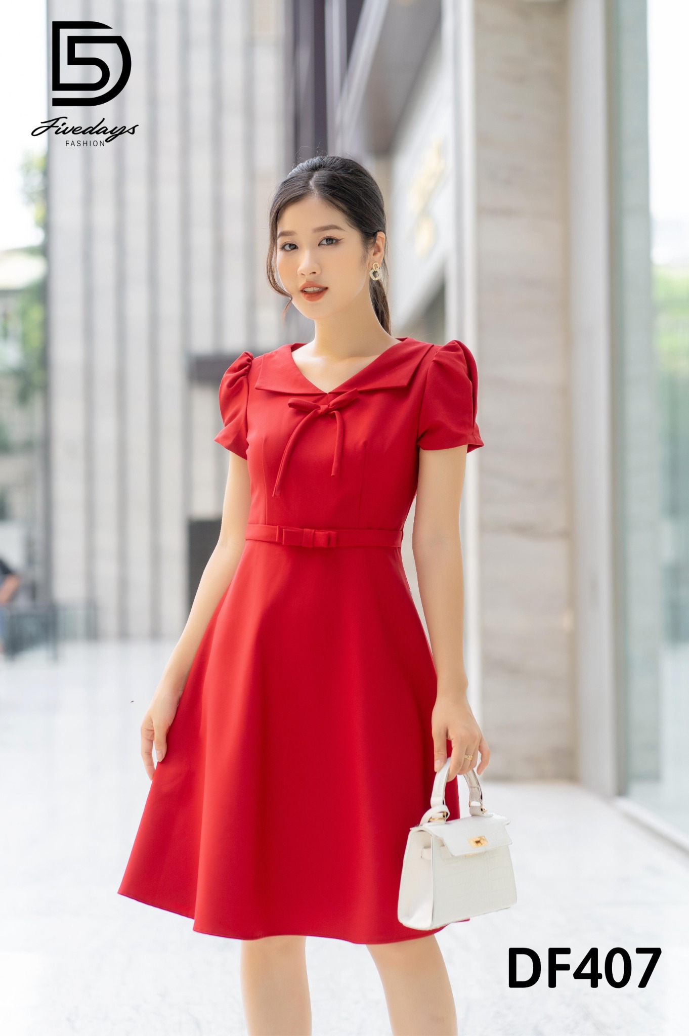 Fivedays - Đầm cổ sen V có nơ cổ và đai eo