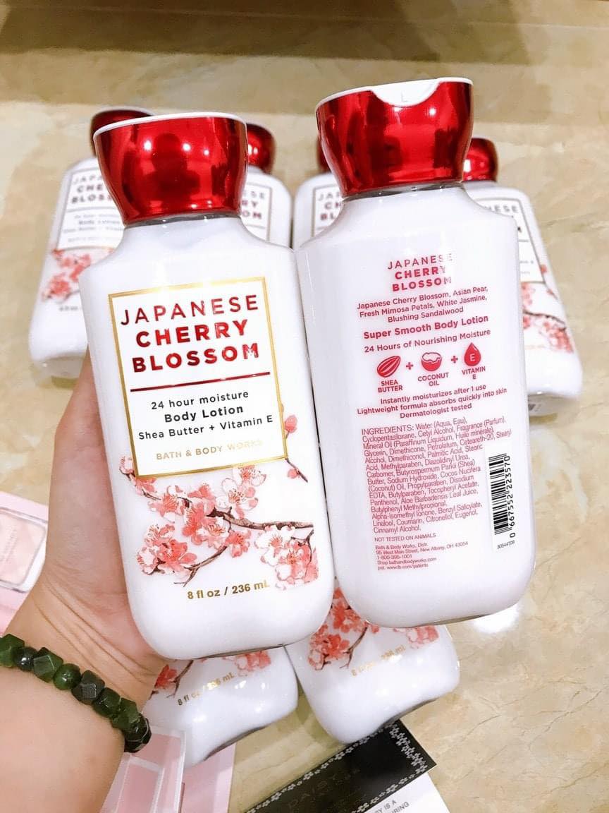 Dưỡng thể Bath & Body Work Japanese Cherry Blossom 8oz