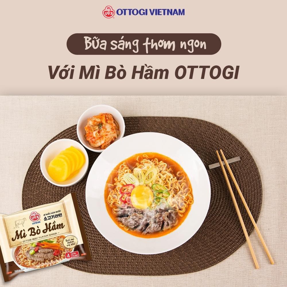 Lot of 8 Packs of Ottogi Beef Stew Noodles 120g