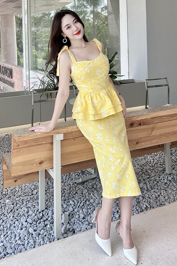 [NHẬP MÃ NOVFALAZSOCIAL02 GIẢM 40K ĐƠN 199K  ] Đầm Maybi peplum ôm kaki mỏng phối nơ vai