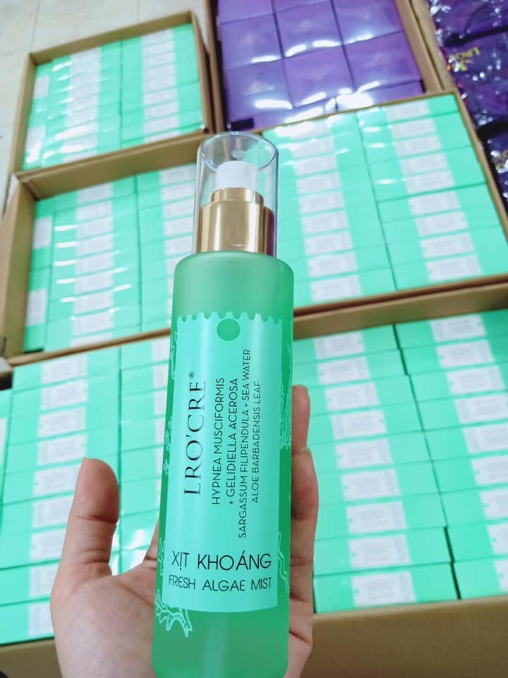 Xịt khoáng dưỡng da và cấp ẩm LROCRE 150ml