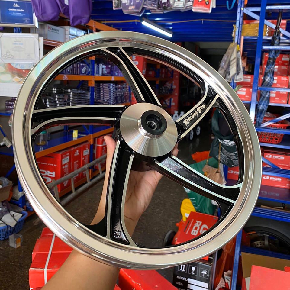 Mâm 5 cây RCB gắn Vario125/150 Click thái