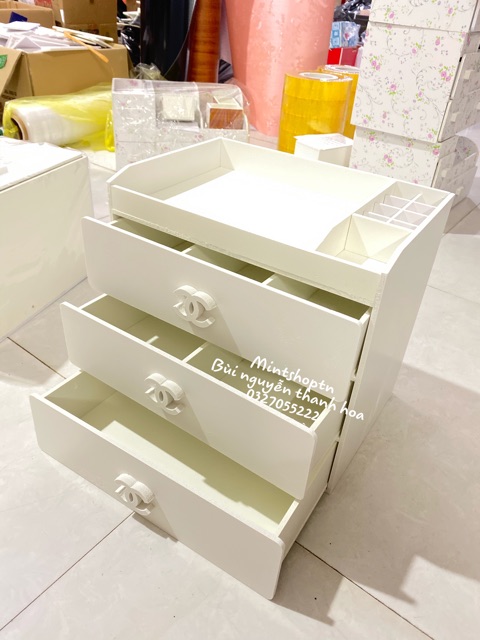 Tủ đựng mỹ phẩm 4 tầng hồng 30cm