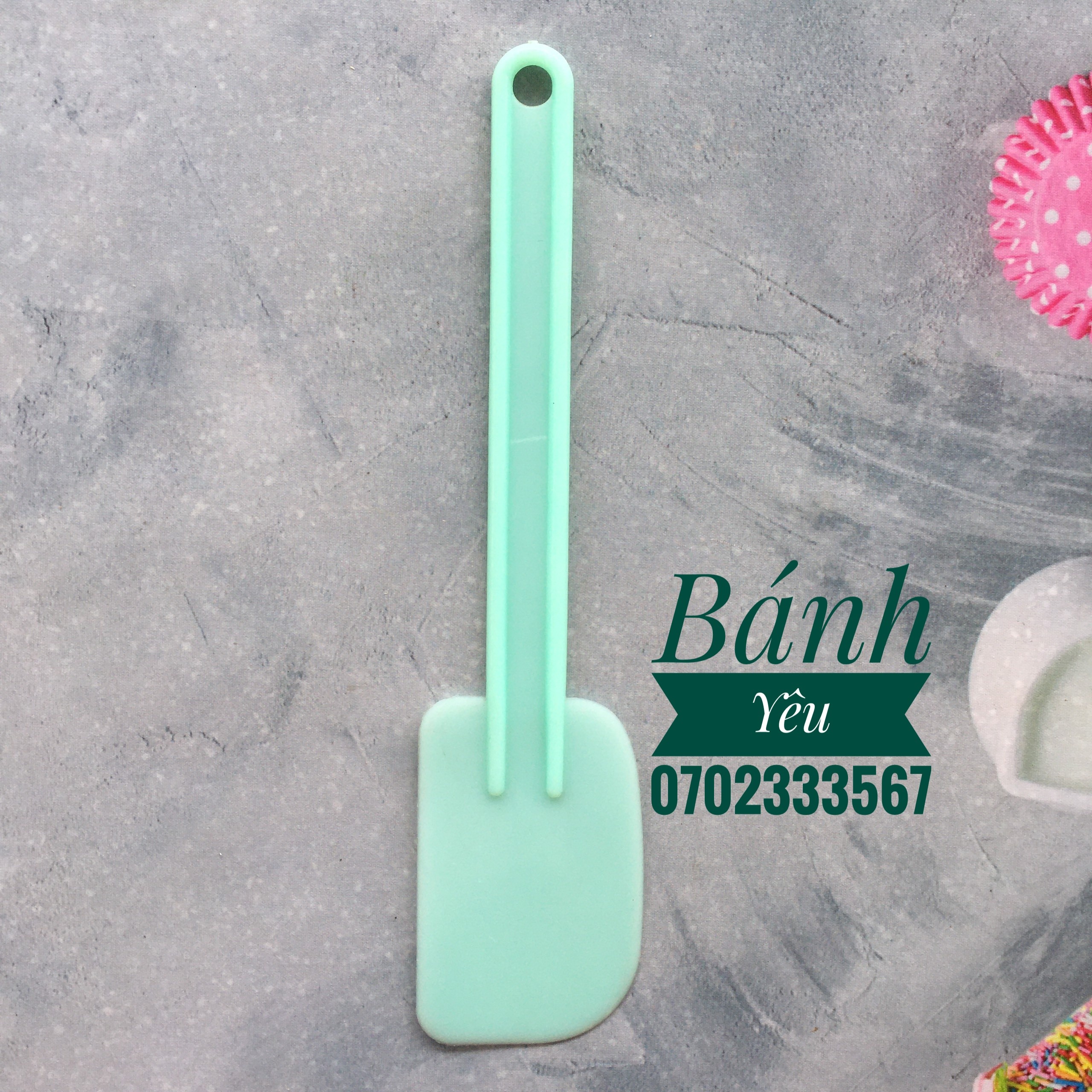 Cây vét bột nhựa cứng