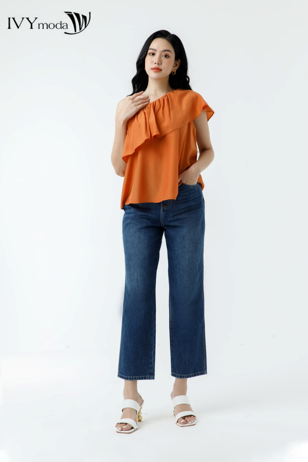 [NHẬP MÃ LZDIVYMODABDAY24 GIẢM 15% tối đa 100K đơn 500K] Áo lệch vai phối bèo IVY moda MS 16B9377