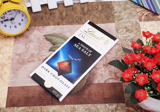 Sô cô la Lindt Excellence vị muối biển 100g