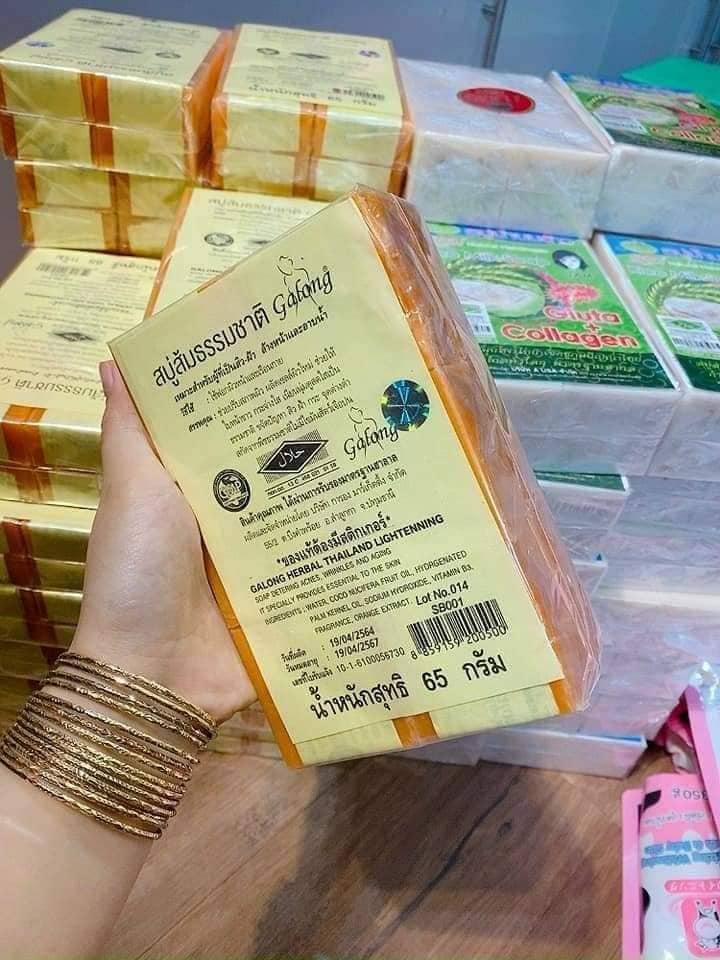 Xà phòng nghệ cam trắng da mụn thâm Thái Lan