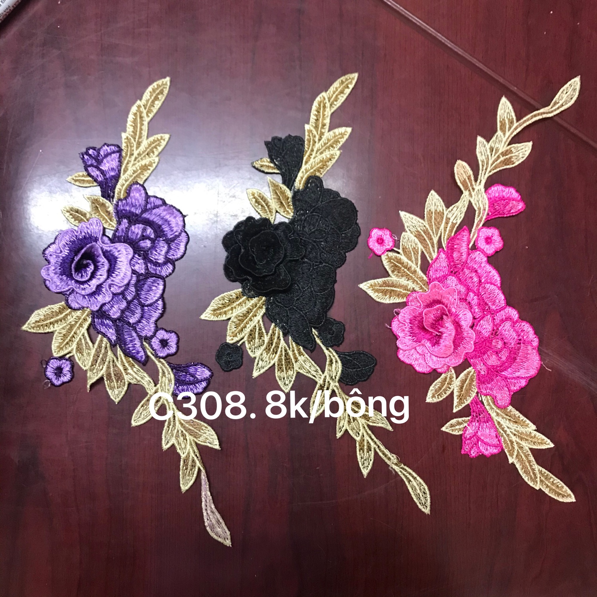 2 bông Hoa thêu cánh nổi 3D mã H308