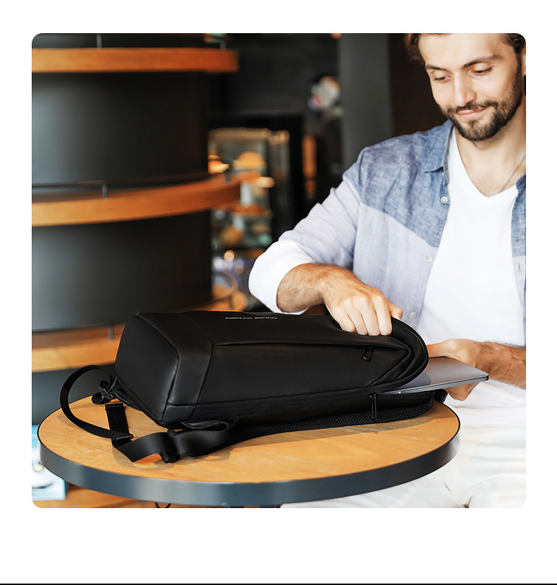 Balo siêu mỏng đựng laptop Mark Ryden.