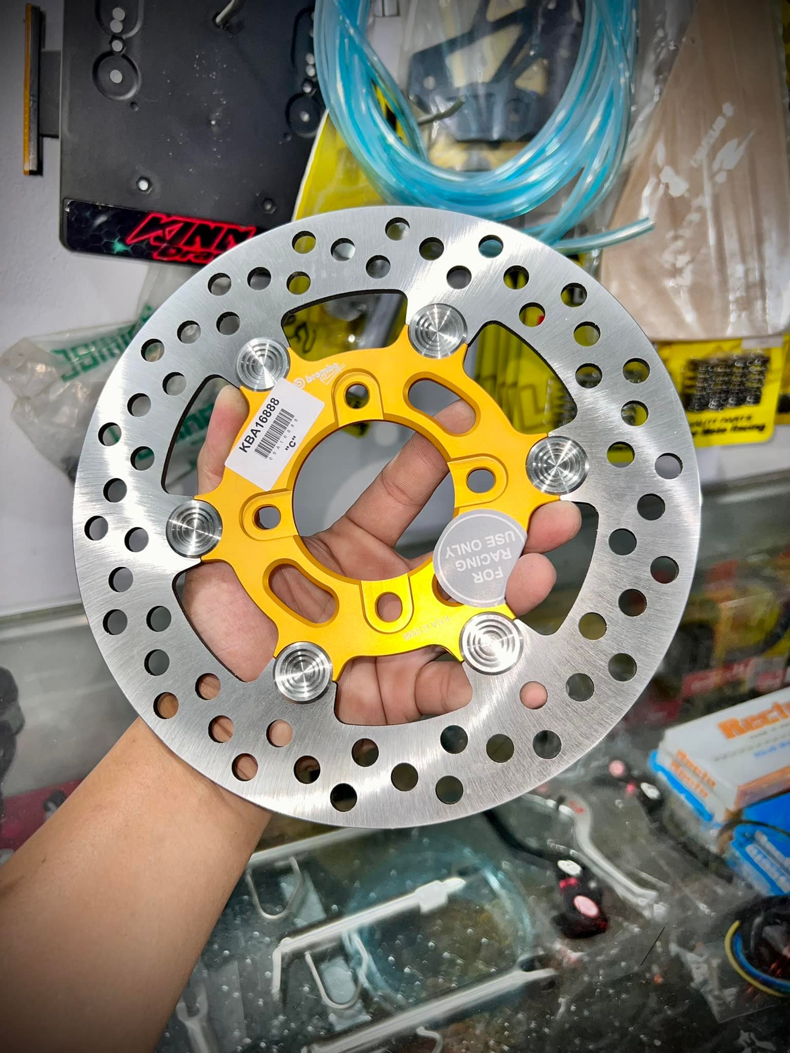 Đĩa thắng Brembo Moto 3 Khoen Đỏ 220mm