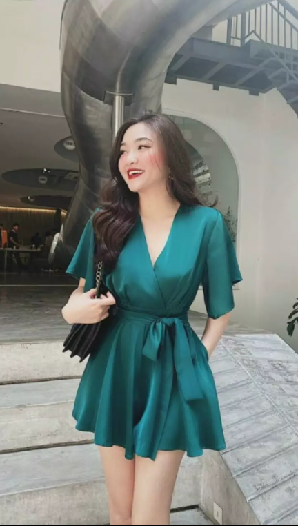 Đầm cổ V tay cánh dơi cột nơ eo có lót trong chất lụa satin cao cấp