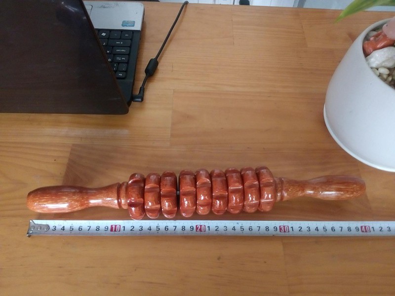 Dụng cụ massage lưng