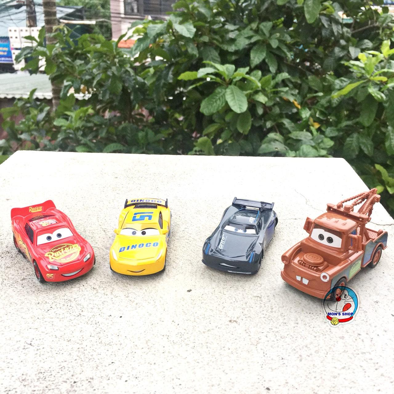 Đồ chơi hộp 4 chiếc xe ô tô sắt Lightning Mcqueen, bằng sắt, chạy bánh đà, siêu bền