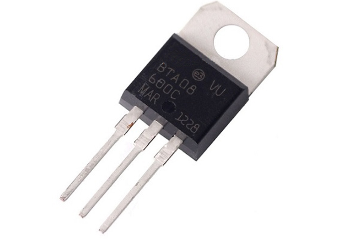 5cái triac bta08 600c 600v/8a
