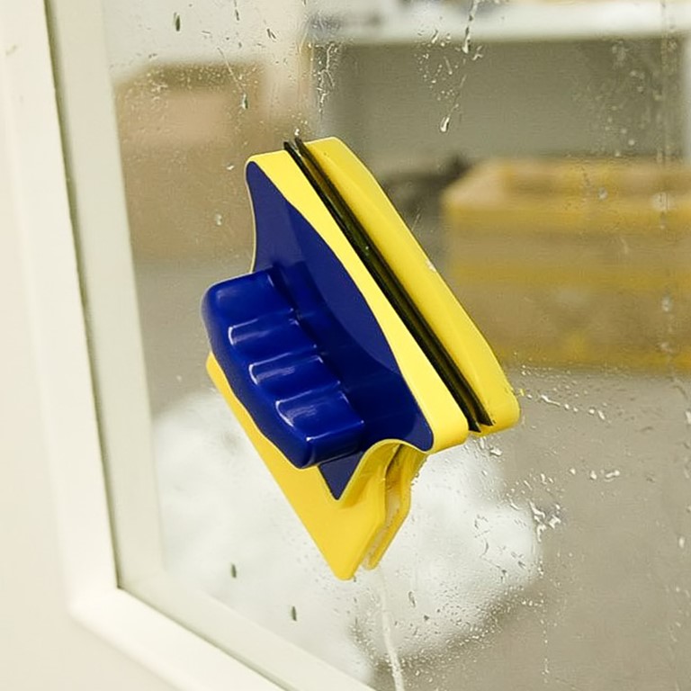 [HCM]Dụng Cụ Lau Kính Nam Châm 2 Mặt