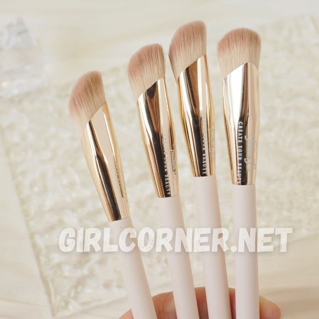 Cọ che khuyết điểm đầu vát Feather B D35