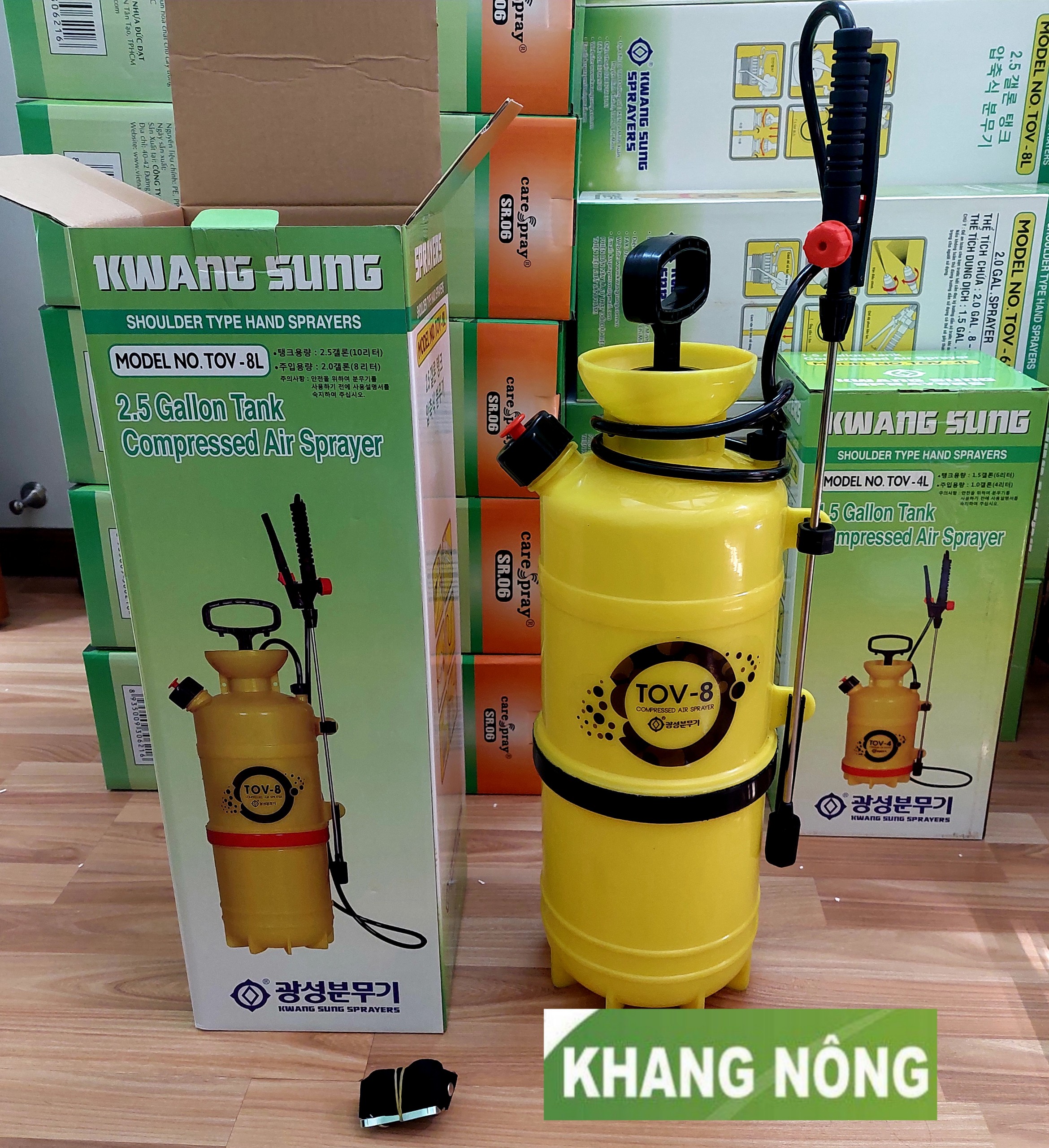 Bình xịt hàn quốc 8l