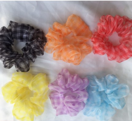 Scrunchies chun cột tóc hoạ tiết kẻ caro