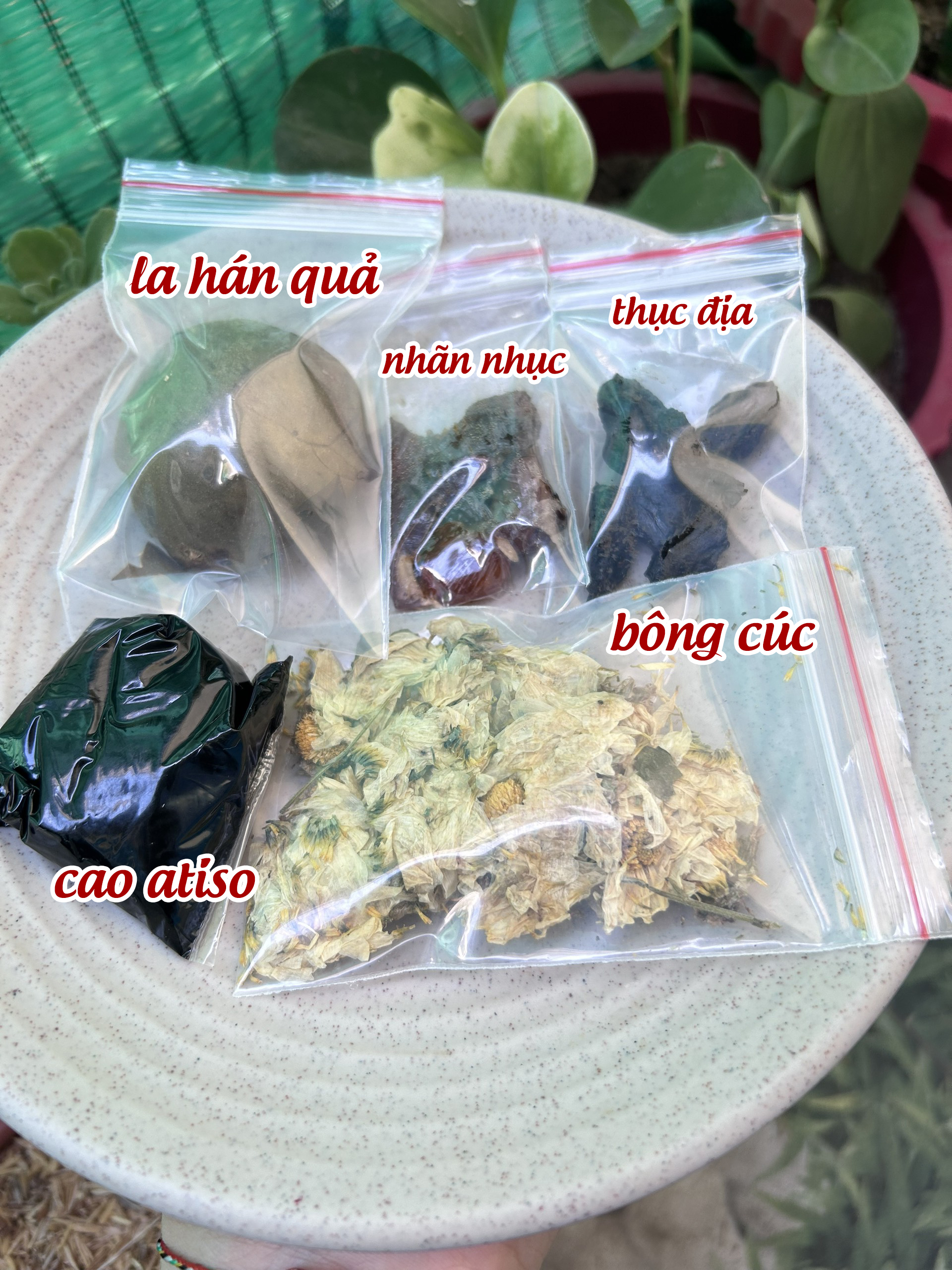 (Tặng sâm lục vị) Combo 3 Set chè dưỡng nhan mỗi set 500g Nutty Nice