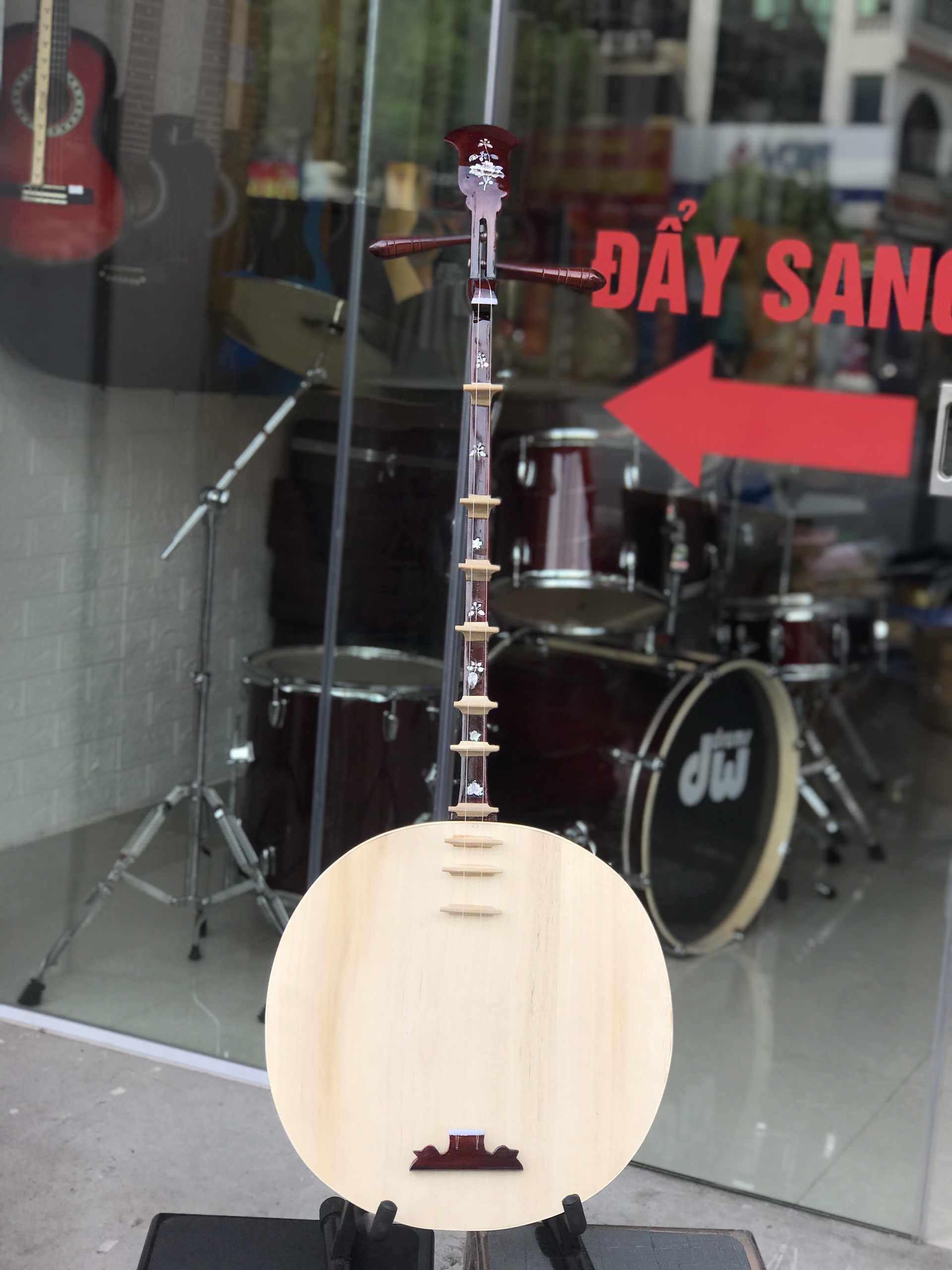 Đàn nguyệt bắc 10 phím khảm trai chất lượng