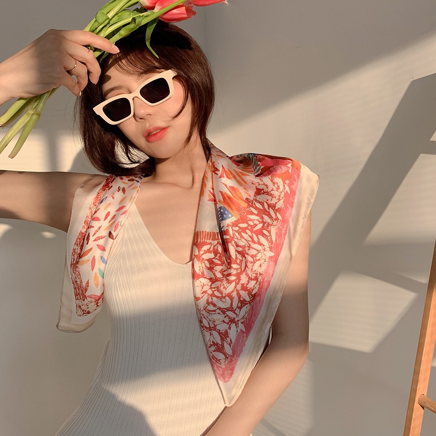 Khăn lụa vuông choàng cổ size 70x70 cm