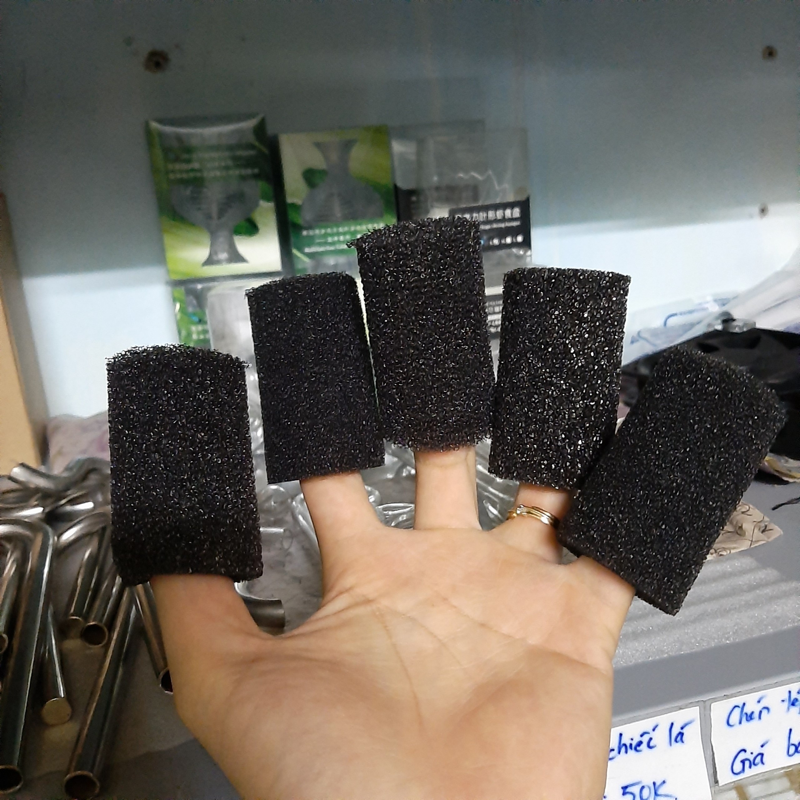 Bịt Tép Xốp - Kiêm Lọc Bio Cho Bể Cá Cảnh Thuỷ Sinh