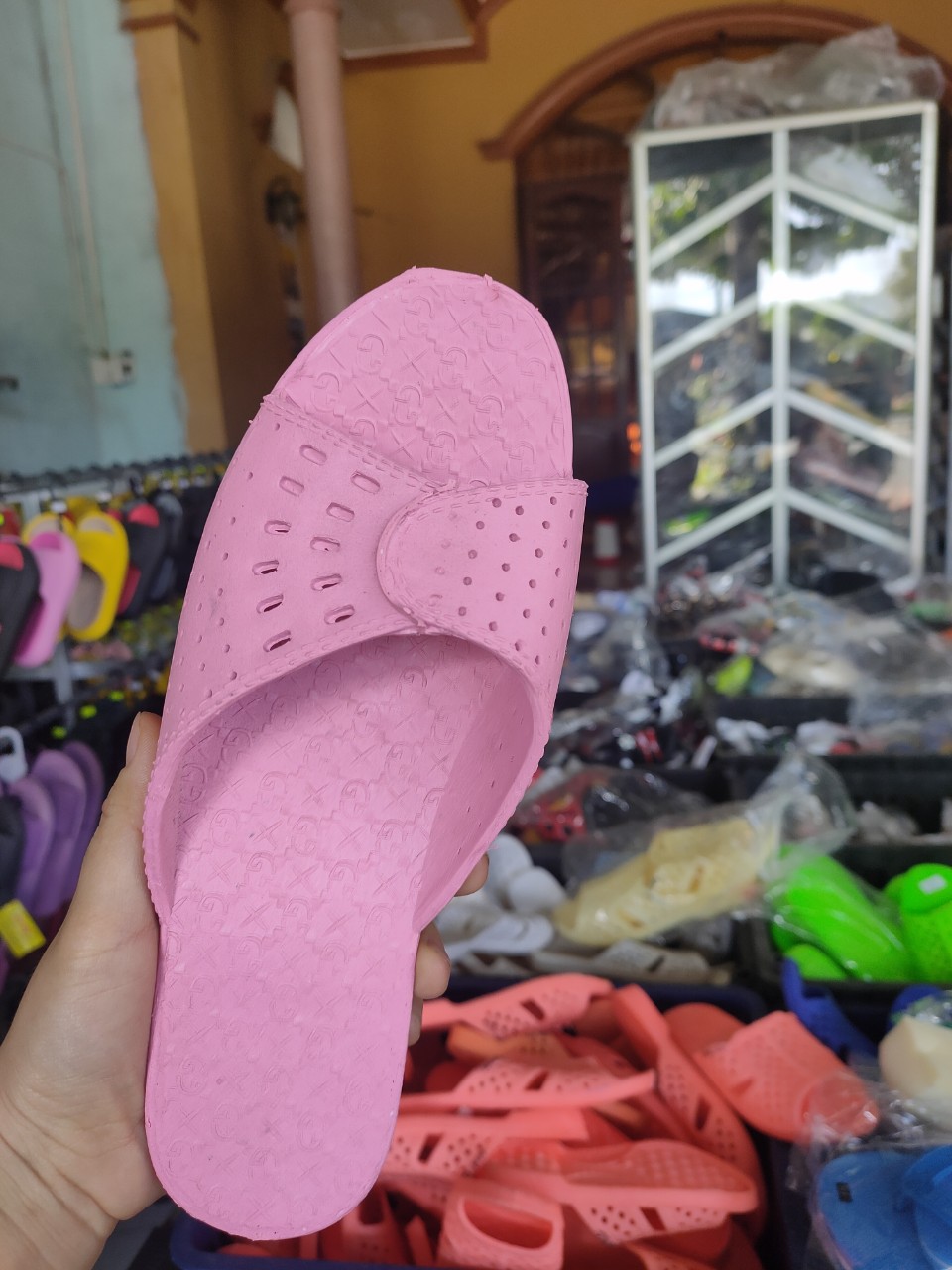 Dép nhựa cho bà cho mẹ êm chân Phi Yến