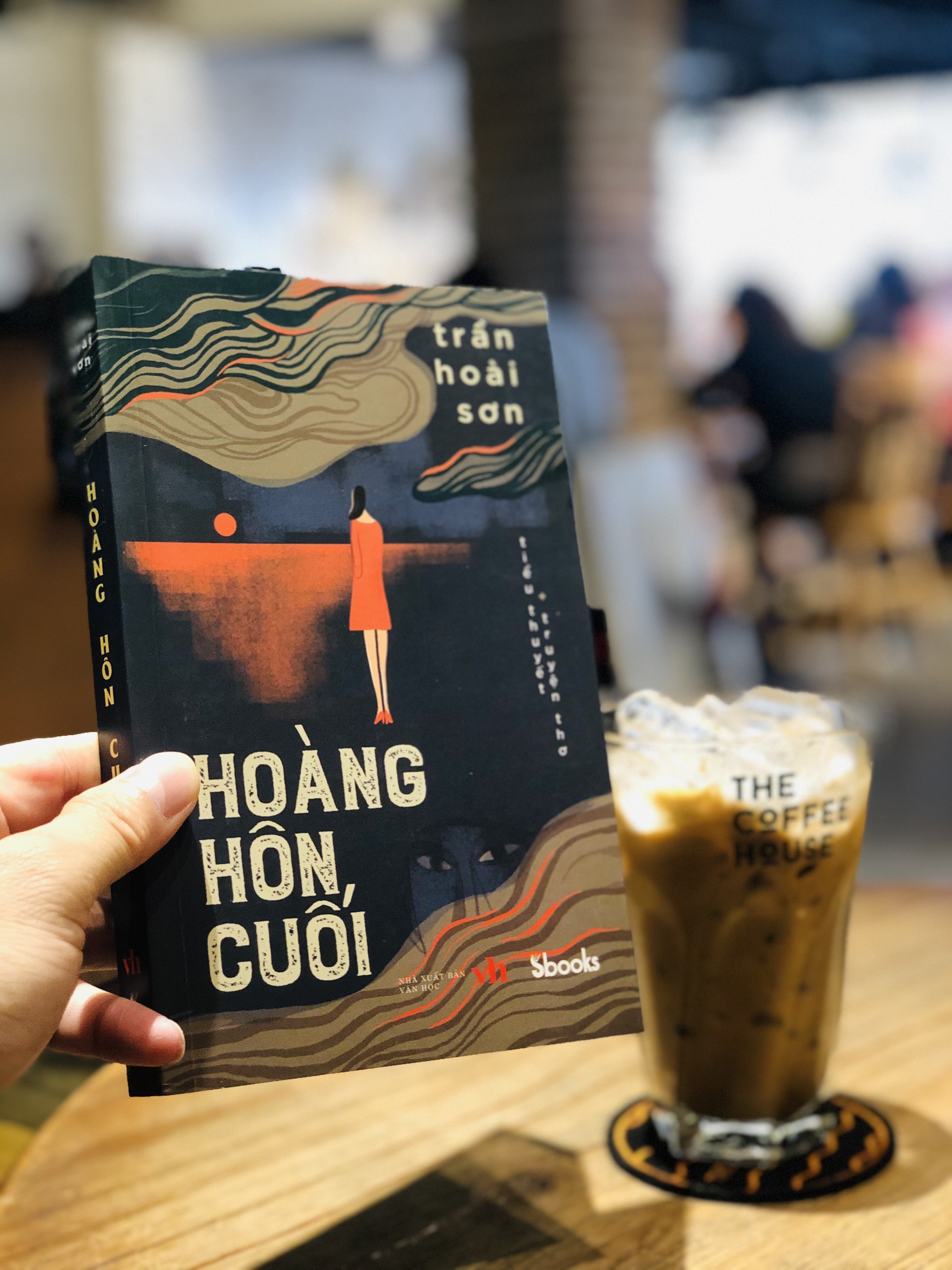Sách - Hoàng Hôn Cuối - SBOOKS