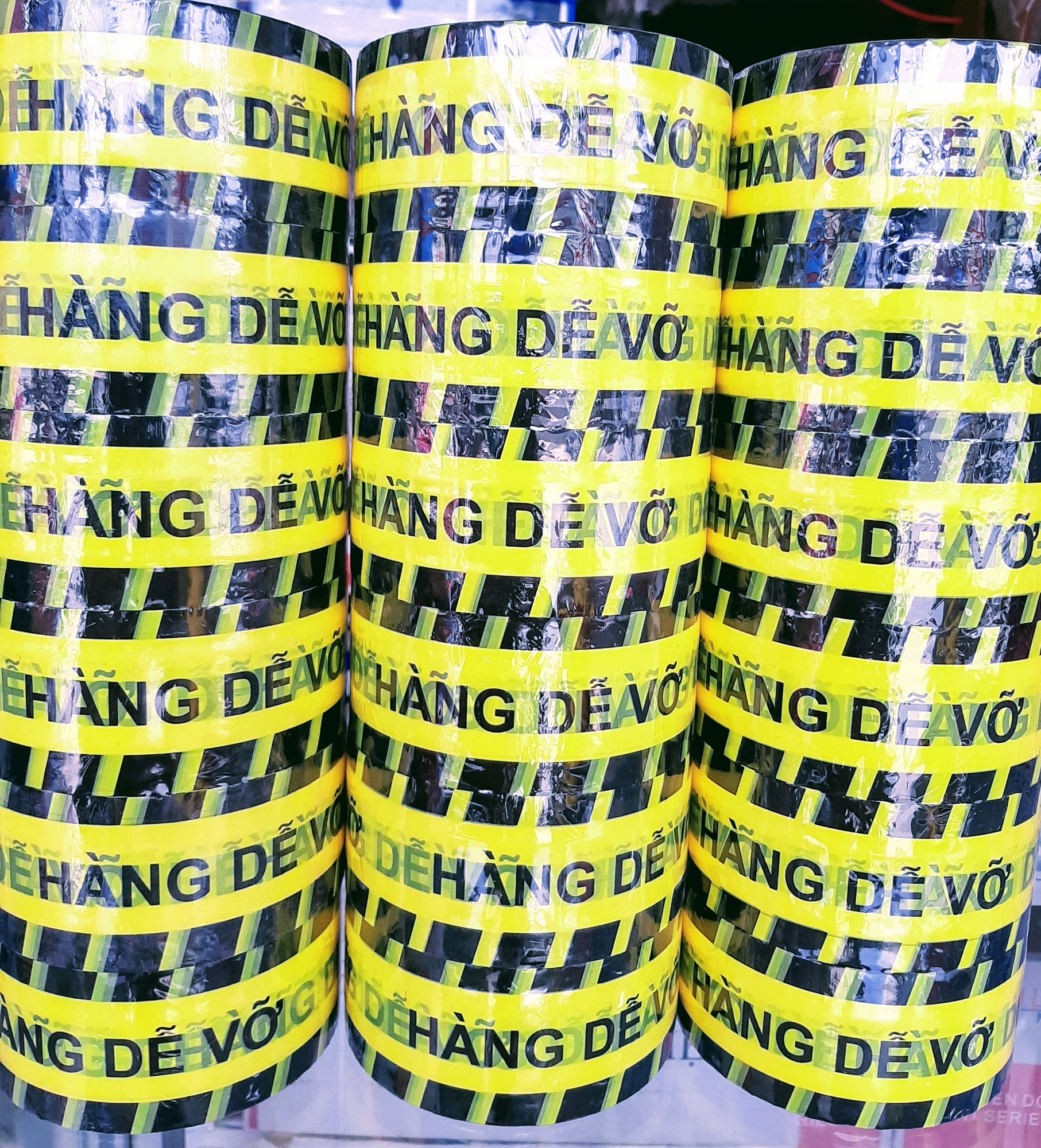 Cây 6 Cuộn Băng Keo Hàng Dễ Vỡ 100 Yard Chuẩn 1.2kg