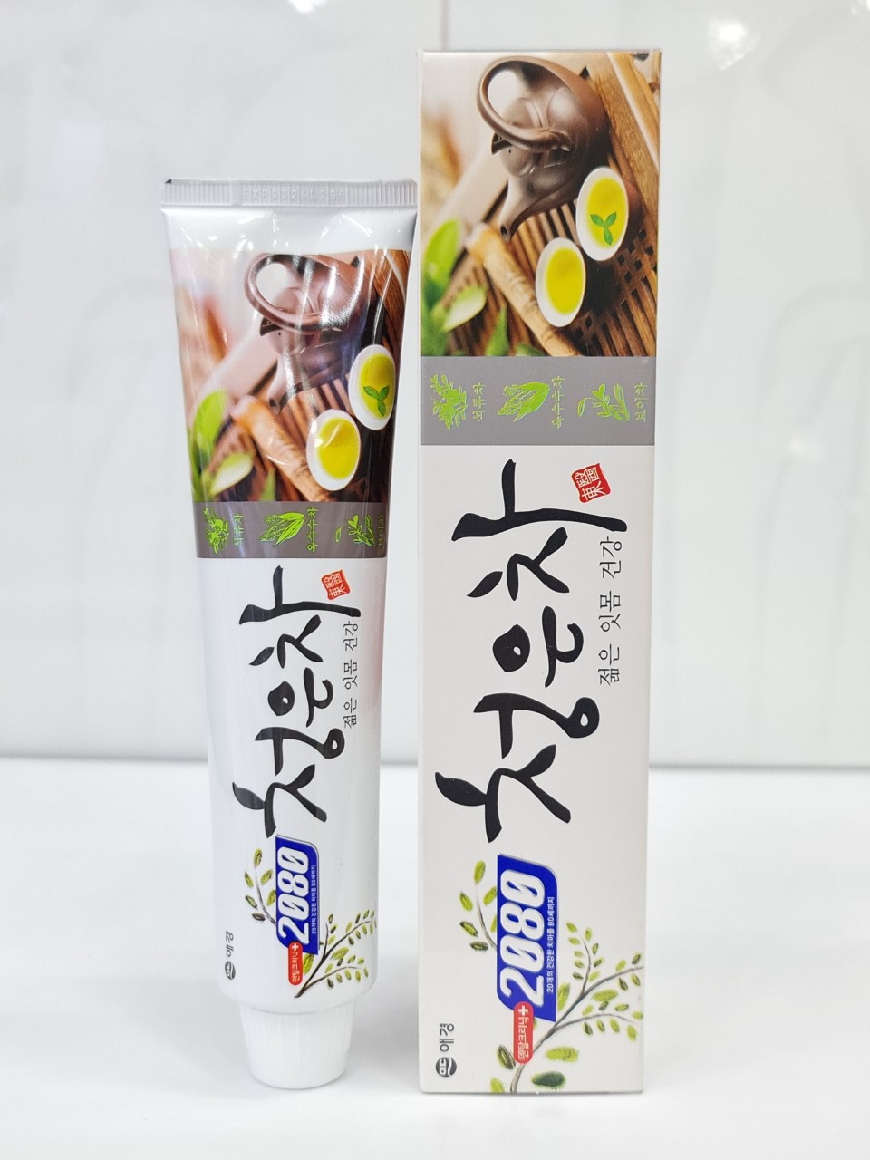 Kem Đánh Răng Thảo Dược Dental Clinic 2080 Toothpaste Hàn Quốc