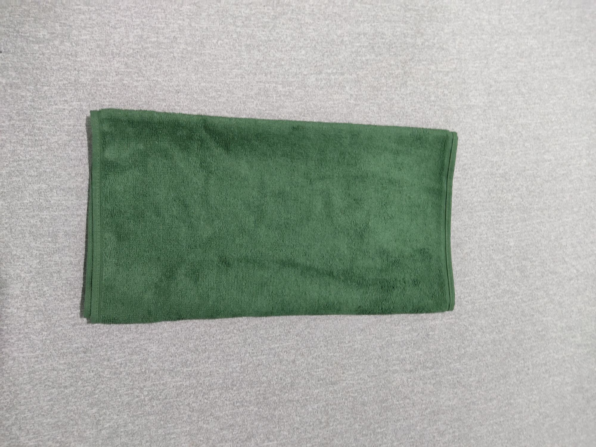 Combo 5 khăn mặt (khăn tắm) màu xanh lá kích thước 35x75cm