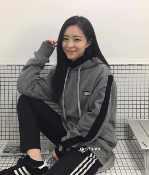 Áo khoác nỉ phối 1 sọc