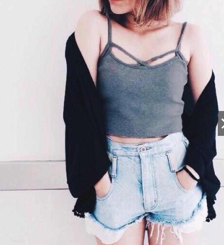 Áo thun nữ Đan dây croptop
