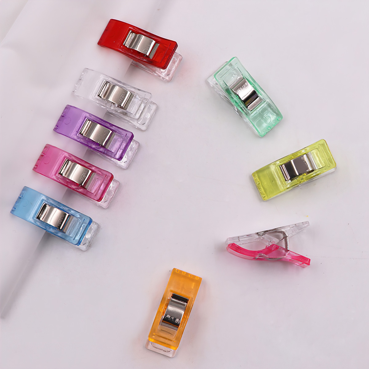 Fabric clips, Fabric clips for tailoring designs