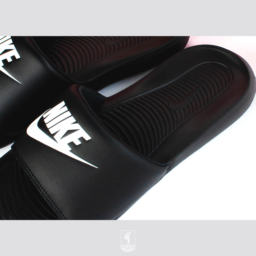 Dép Nike Victori One (Đen/Trắng) / CN9677-005