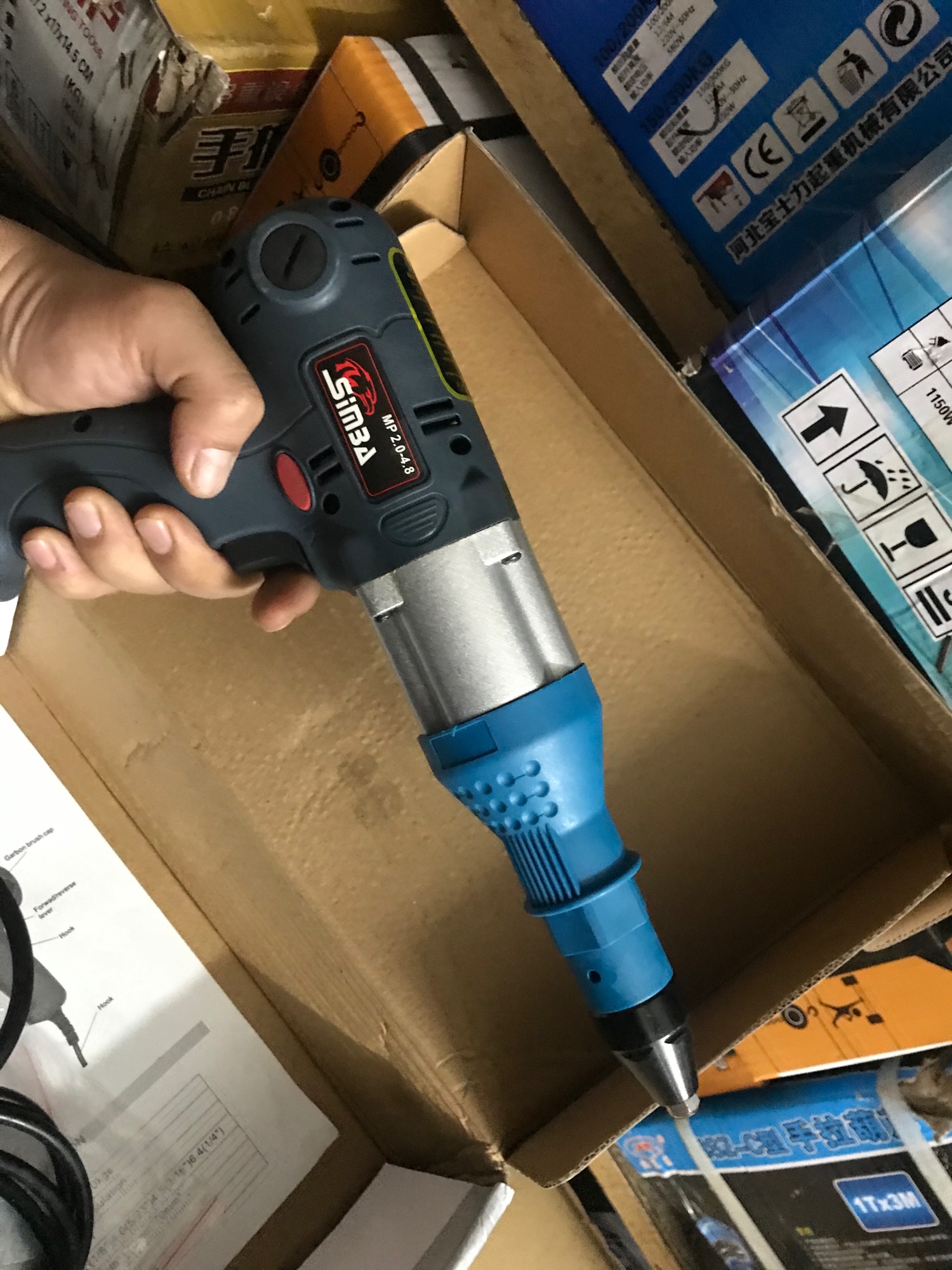 Máy Bắn Đinh Rút Điện 220v