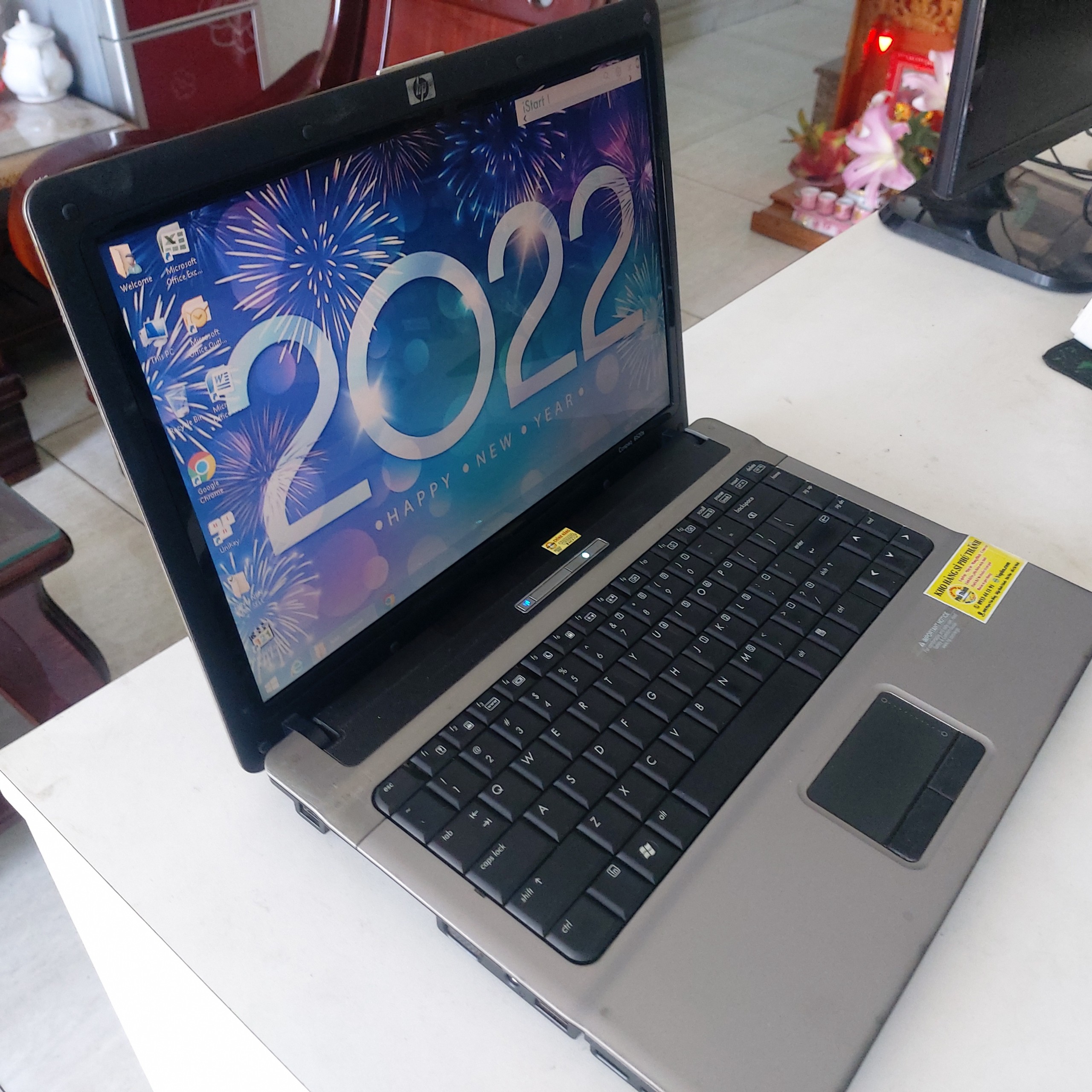Laptop xách tay HP Compaq 6520s Ram 3G windows 8, đầy đủ phụ kiện bảo hành 7 tháng