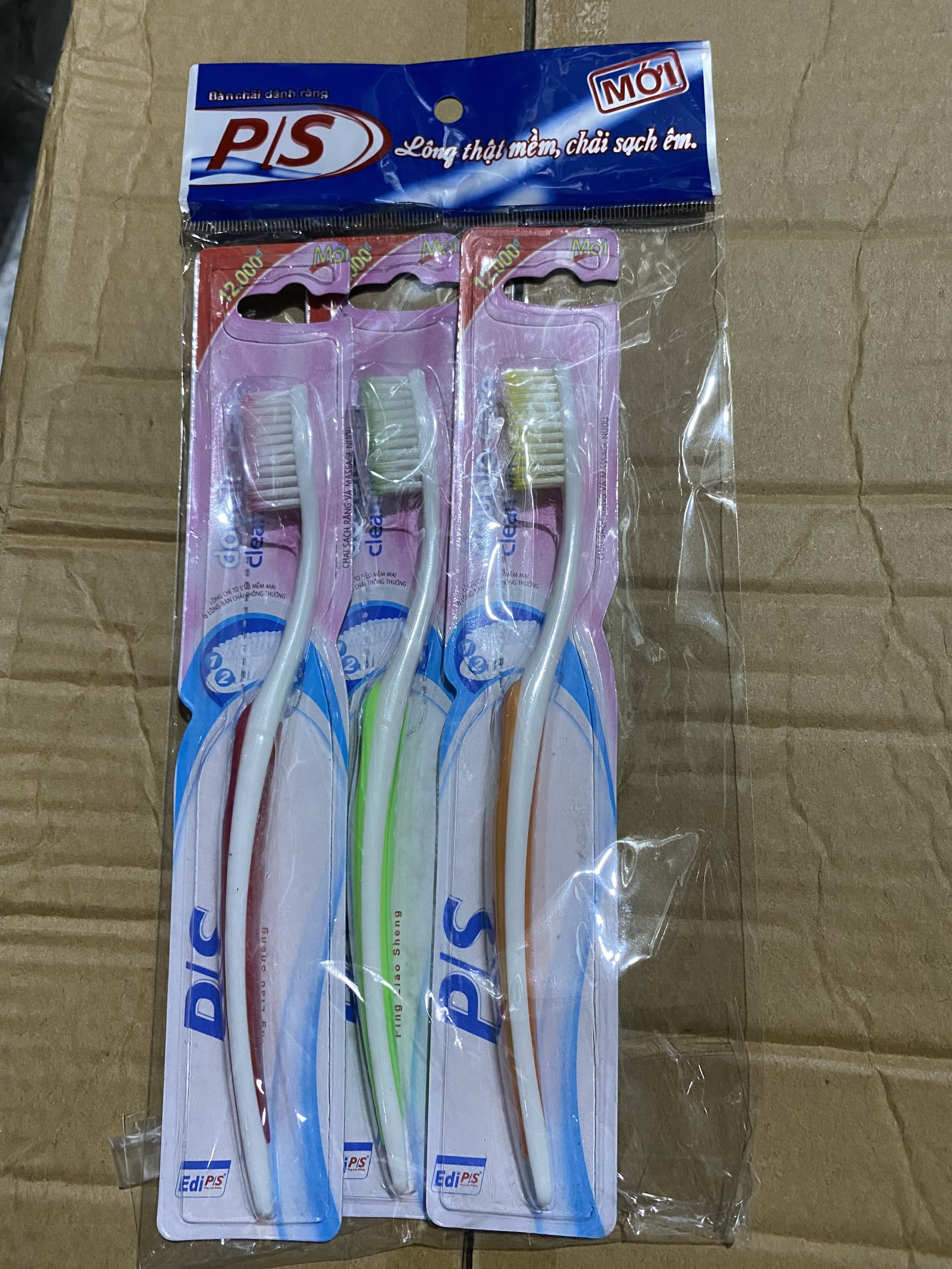 Set 3 bàn chải đánh răng PS lông tơ mềm mại - 3 cây (1 vỉ 3 cây)